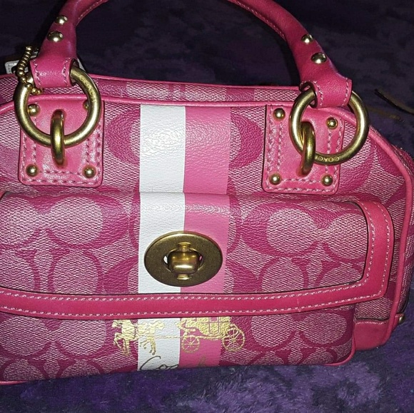 Pink Coach handbag - Picture 3 of 3